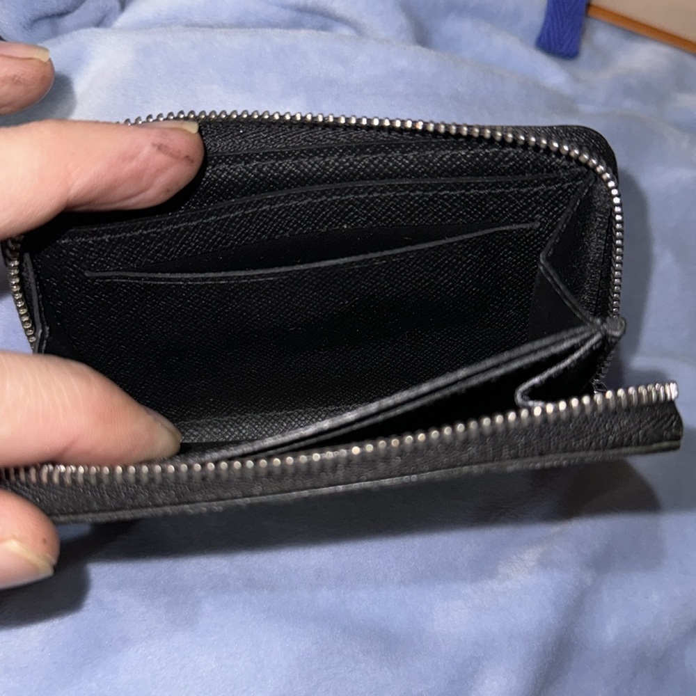 Men’s or Women’s Louis Vuitton Damier Coin Pouch! Brand New comes with Box! - Picture 10 of 15